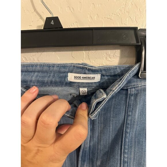 Good American Plus Size Striped Cutoff Denim Shorts - Picture 7 of 9